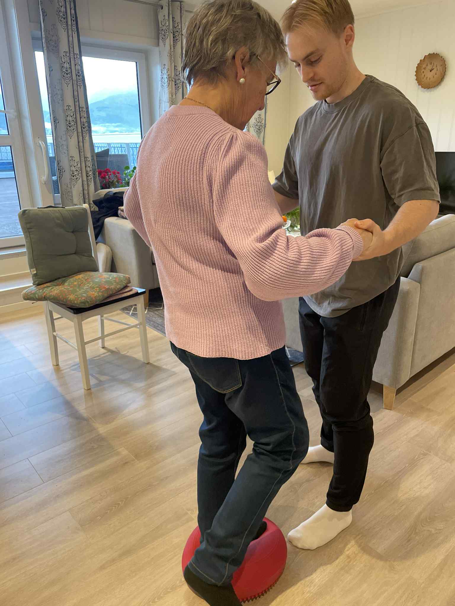 8bd90985-f55d-4aa3-8839-575133a6c28c